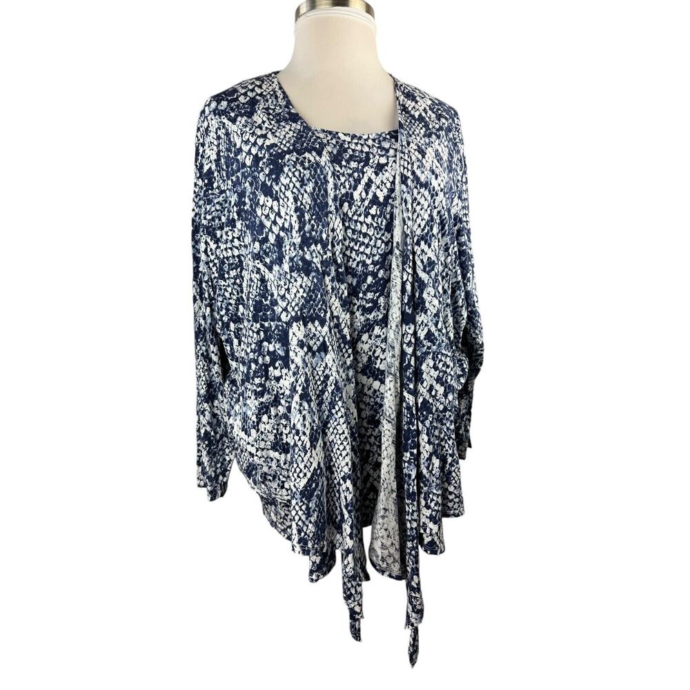 Belle Kim Gravel Printed Slub Knit Shrug and Tank Set Indigo Snake Plus Size 4X - Picture 15 of 16